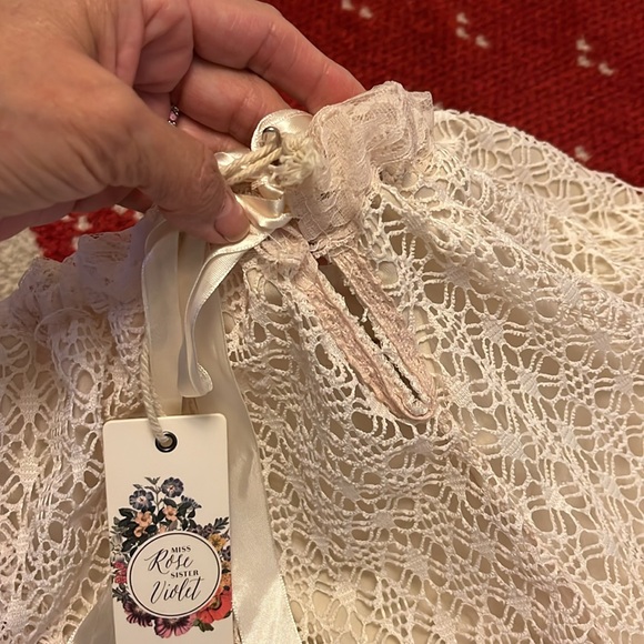 Beautiful Skirt 34” waist - Picture 4 of 5